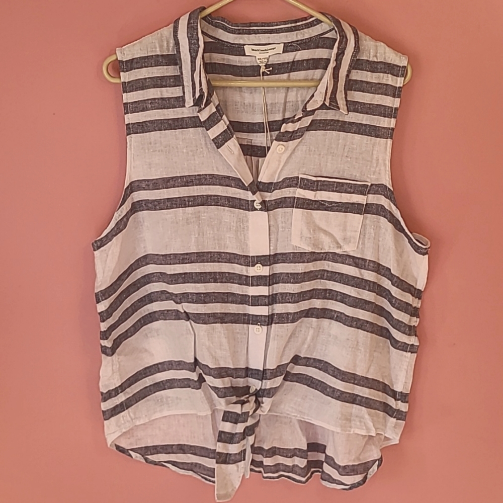 Women's Beach Lunch Lounge Button Down Linen Blouse